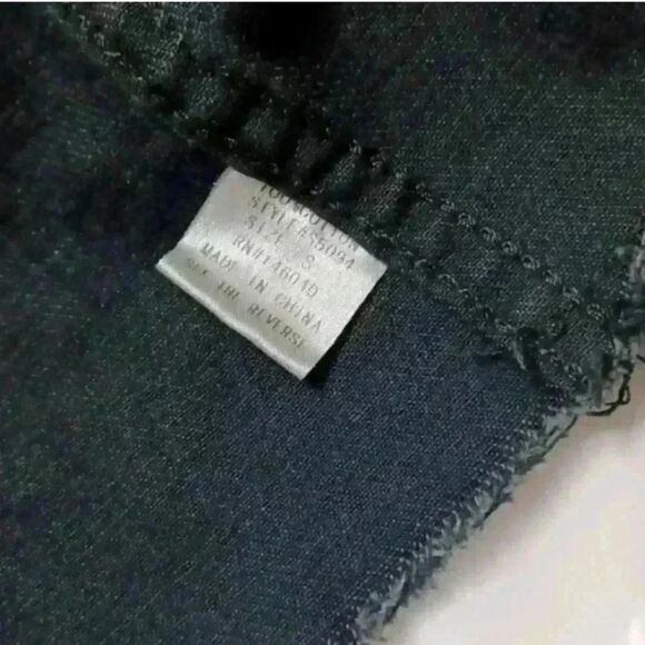 s8 signature Black Jacket with Bold Text Graphic - Picture 10 of 12